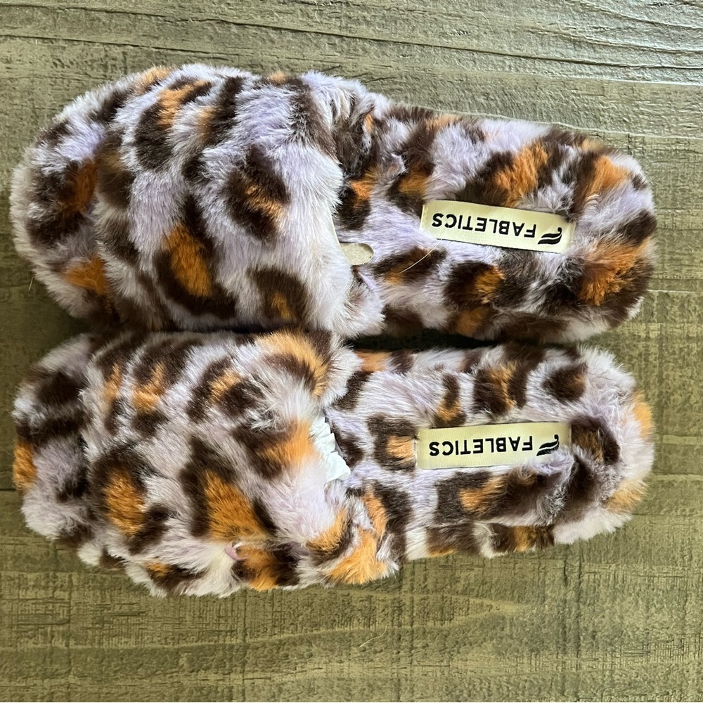 Fabletics slippers